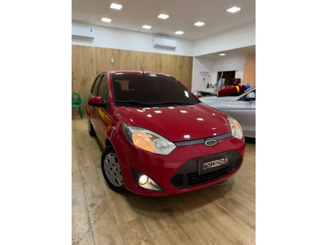 Ford Fiesta 1.0 Rocam SE Plus Hatch 8V Flex 4P Manual 2014