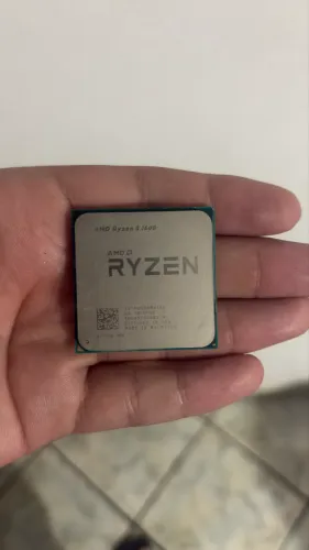 Processador AMD Ryzen 5 1600 - 6 Núcleos / 12 Threads (Soquete AM4)