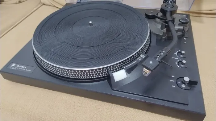 Technics SL200