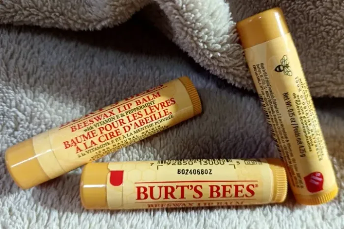 Lip balm Burt' Bees unidade
