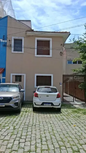 Sobrado para aluguel com 200 metros quadrados com 3 quartos em Vila Clementino - São Paulo