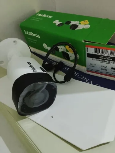 Câmeras bullet Intelbras novas nunca foi usadas comprei e nunca instalei
