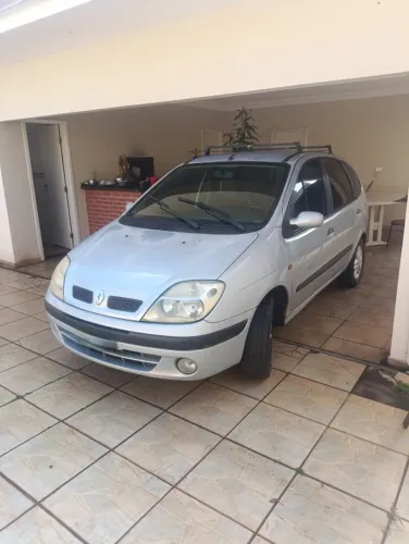 Renault Scenic Rxe/ Privilège 1.6 16V Mec. 2001