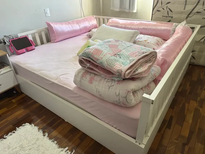 Cama infantil 2.00x2.00 com colchão