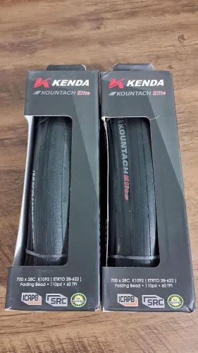 Par pneus Kenda Kountach Elite 700x28