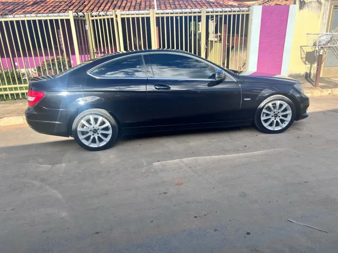 Mercedes-Benz C-180 CGI Coupe 1.8 16V 156cv Aut. 2012