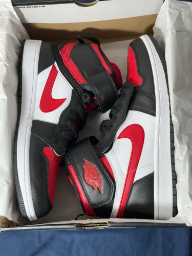 Nike Air Jordan - Tamanho 42
