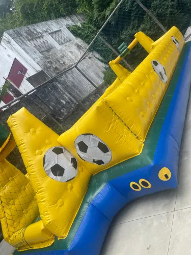Locação de Touro Mecânico, Futebol de sabão, castelinho, lanches?