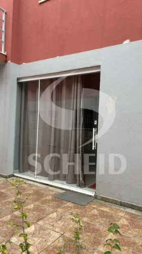 Sobrado em condomínio a venda de 75,00m² útil, com 2 quartos e 2 vagas na Cupêce