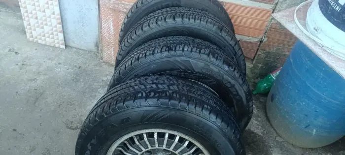 Peneu aro 14 para Kombi i topic