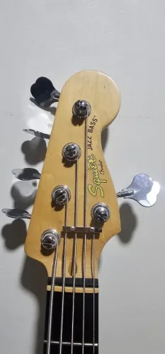 Contrabaixo Squier Deluxe 5c Jazz Bass Active