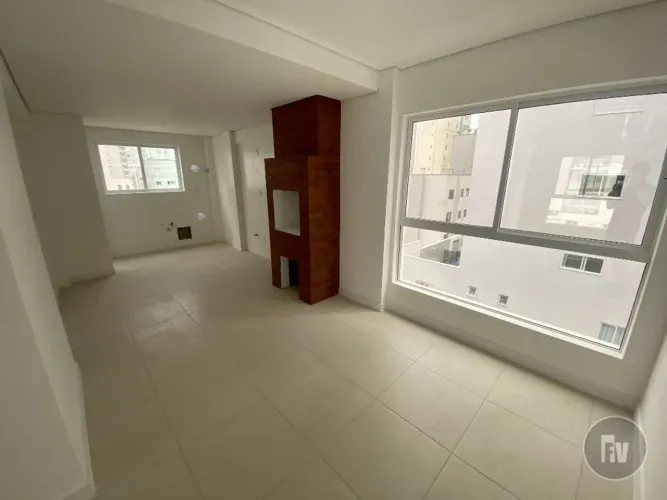 Apartamento Novo com 3 Quartos e Churrasqueira Aluguel Anual Balneário Camboriú