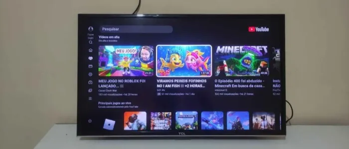 Smartv TCL 32 polegadas com controle remoto com comando de voz em estado de nova