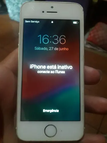 VENDO ESTE IPHONE 5 S ESTÁ NESA TELA INATIVO PARA QUEM ARUMA OU TIRÁ PEÇAS OK