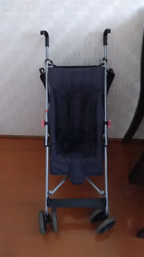 Carrinho modelo Guarda chuva Multikids