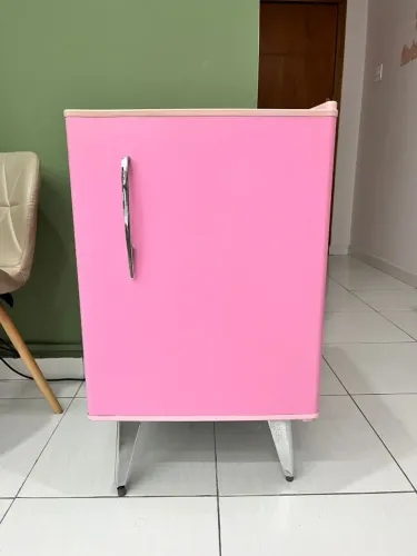 Frigobar Brastemp Retrô 76L Rosa - 220V