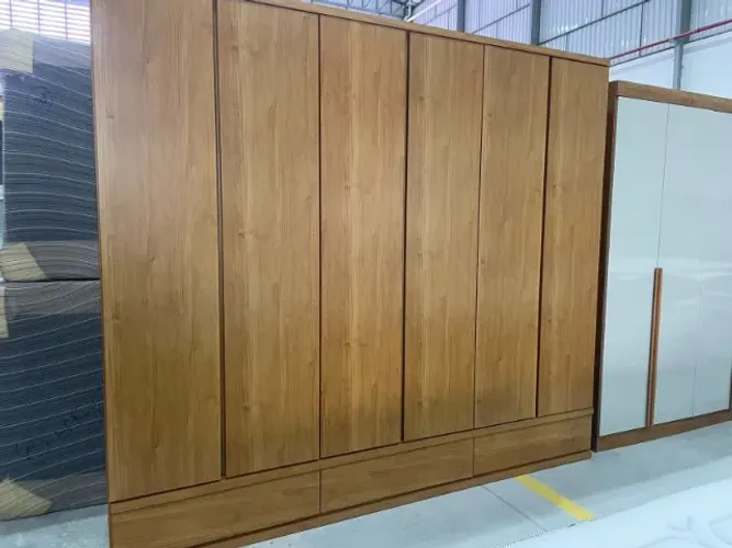 GUARDA ROUPA GIGANTE E ESPAÇOSO (ENTREGA E MONTA)