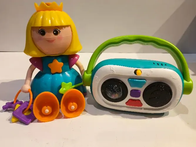 Boneca Fadinha das Emoções +Meu Primeiro Radinho do Mundo Bita  USADO 