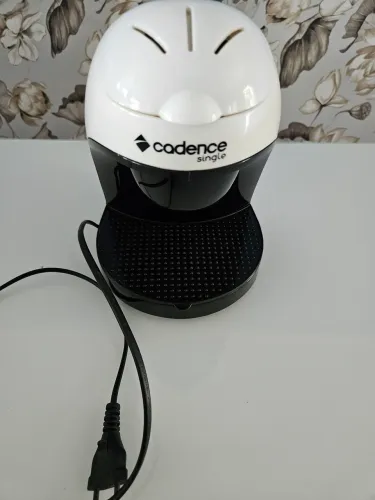 Cafeteira Cadence Single - Branca - 110v - Igual nova, pouco uso!