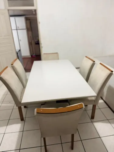 Mesa Londrina 6 cadeiras pouco usada