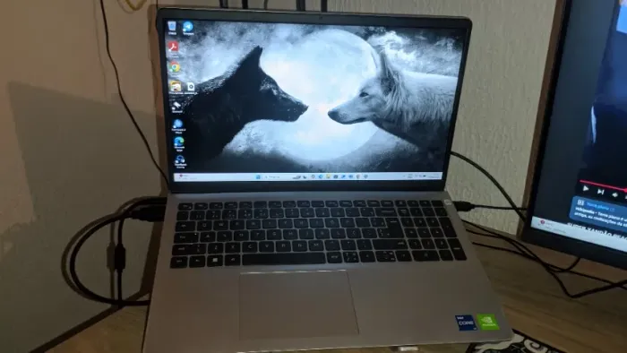 Notebook Dell 11Th Core i7 12GB+SSD M2 256GB - Placa Nivida Mx350 de 2GB e Iris Xe de 4GB