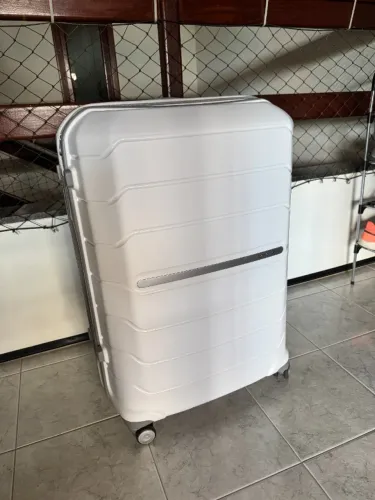 Mala de Viagem Grande Samsonite Nova