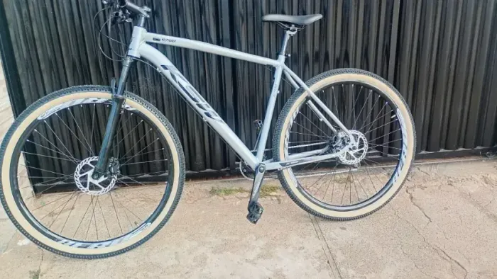 Bicicleta Aro 29 Ksw 9v Freio Hidráulico Trava E K7 11/40