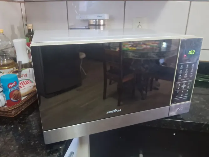 MICROONDAS 28 L PERFEITO ESTADO ENTREGA INCLUÍDA 