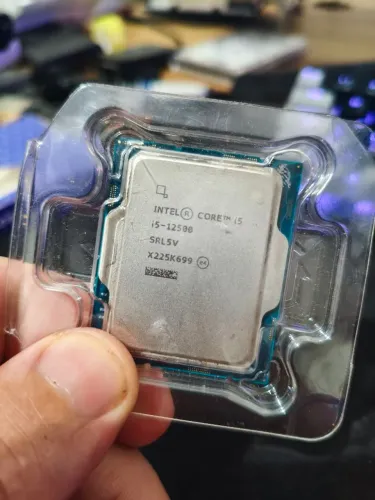 Intel core i5 12500