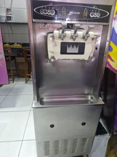 Máquina de sorvete Taylor 336