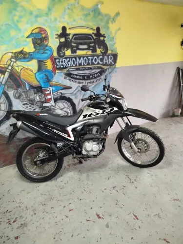 Bros 160 semi-nova