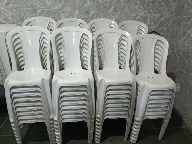 Cadeiras // reforçadas