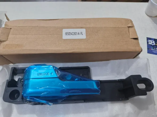 Macaneta interna Ford Fusion 2006/2012