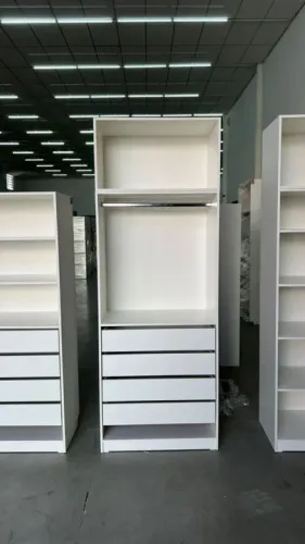 CLOSET CABIDEIRO COM GAVETAS E MALEIRO MDF 