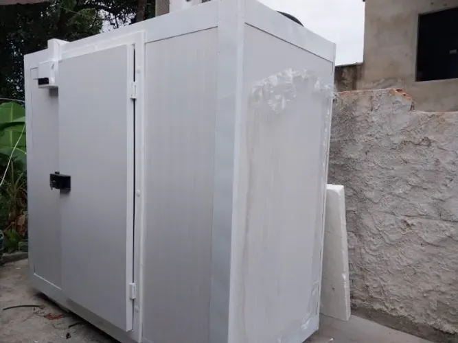 Mini câmara fria para cerveja.