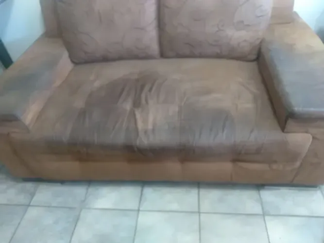 Sofá 2 lugares marrom