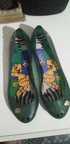 Melissa tamanho 35