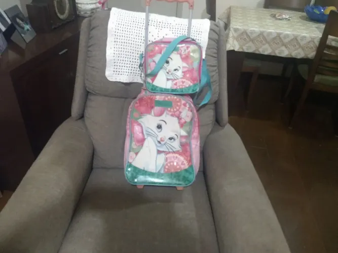 Mochila escolar.