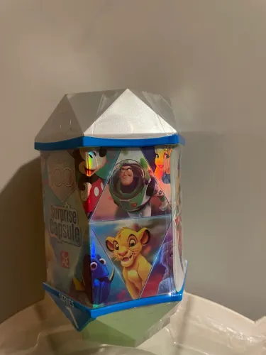 Surprise cápsula Disney 100