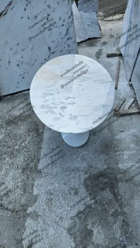 Fabrica Mesa Saarinen Oval tampo em Espirito Santo 1.60x090