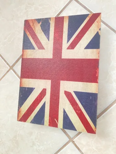 Caixa decorativa formato de livro