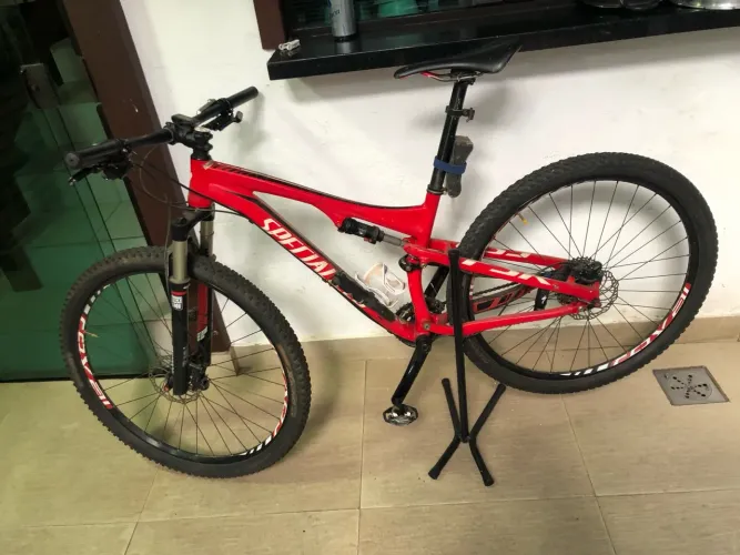 Bicicleta Specialized Epic Comp FSR 29 full