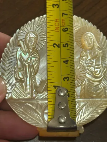 Natividade de Jesus Cristo esculpido em madrepérola 