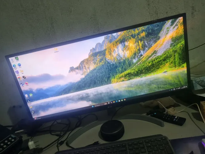 Monitor LG UltraWide 29 HDR