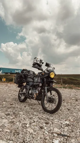 Royal Enfield Himalayan 411 2022