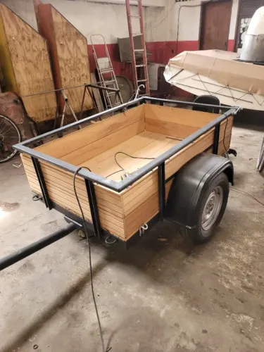 Fabricação de reboque sob encomenda 