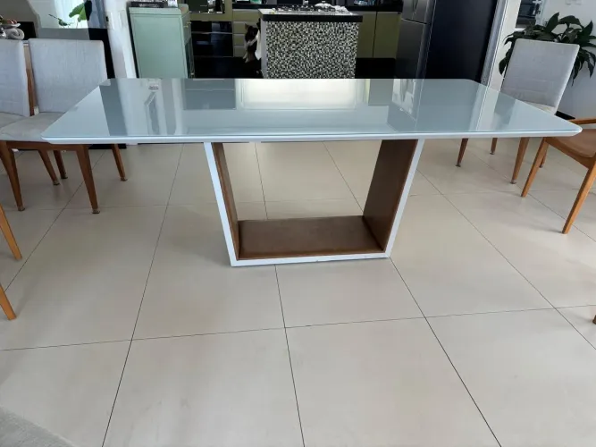 Mesa Laca e vidro 