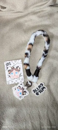POP MART ORIGINAL Cry Baby  "Wild But Cutie" Phone Charm Vintage Cutie 
