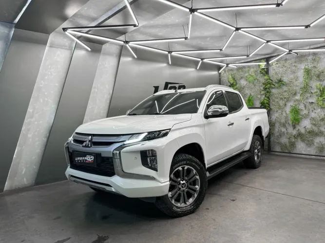 Mitsubishi L200 Triton Sport HPE-S 2.4 CD Dies. AUT 2022