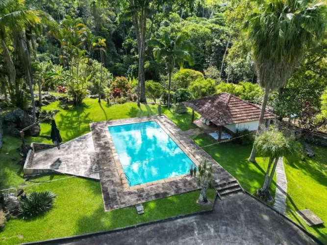 Chácara Paraíso | Sítio 6 quartos, sendo 6 suites